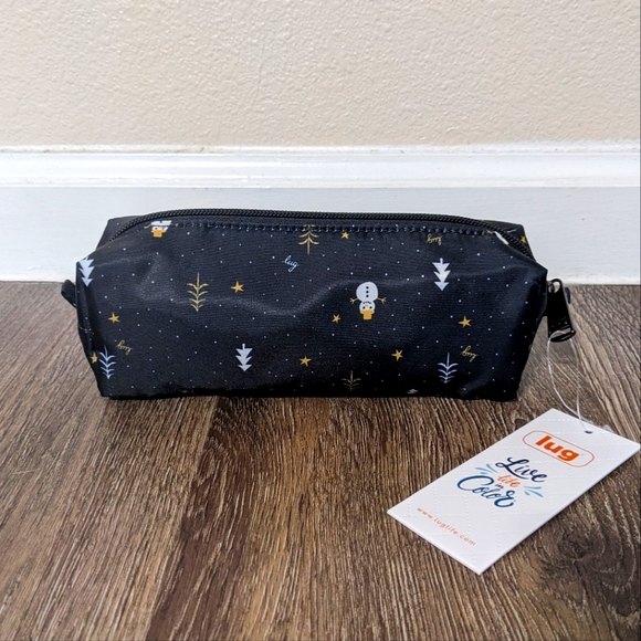 lug Bags Lug Jib Zip Pouch Snowman Trees Nwt Poshmark